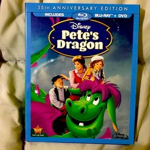 Pete’s Dragon (original movie) UNOPENED Blu-ray
